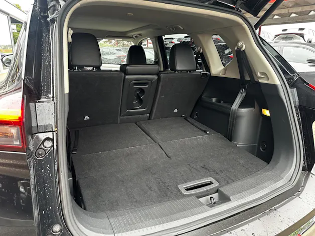 NISSAN X-Trail 1.5 VC-T Tekna+ e-4orce 7P
