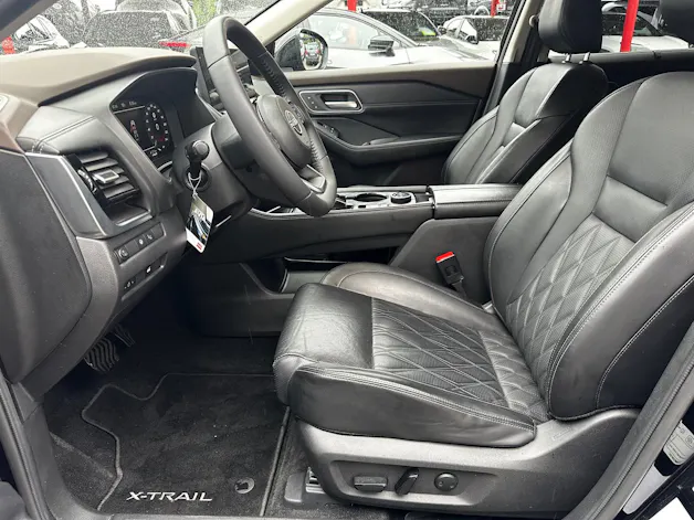 NISSAN X-Trail 1.5 VC-T Tekna+ e-4orce 7P