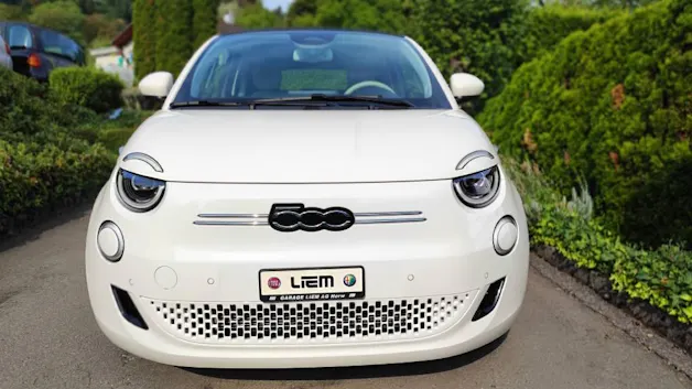 FIAT 500 Cabrio La Prima by Bocelli Top