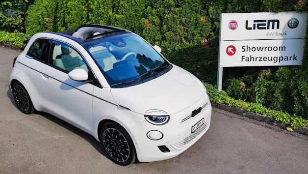 FIAT 500 Cabrio La Prima by Bocelli Top