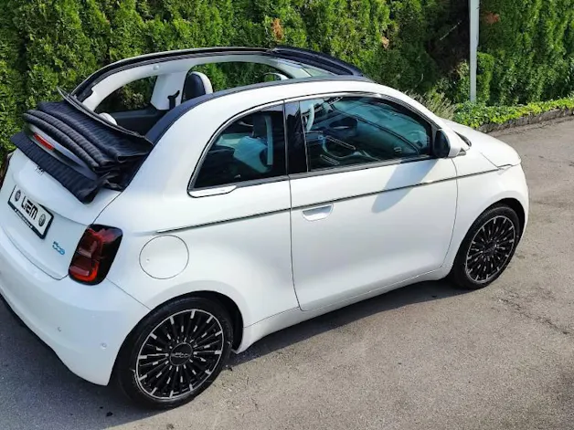 FIAT 500 Cabrio La Prima by Bocelli Top