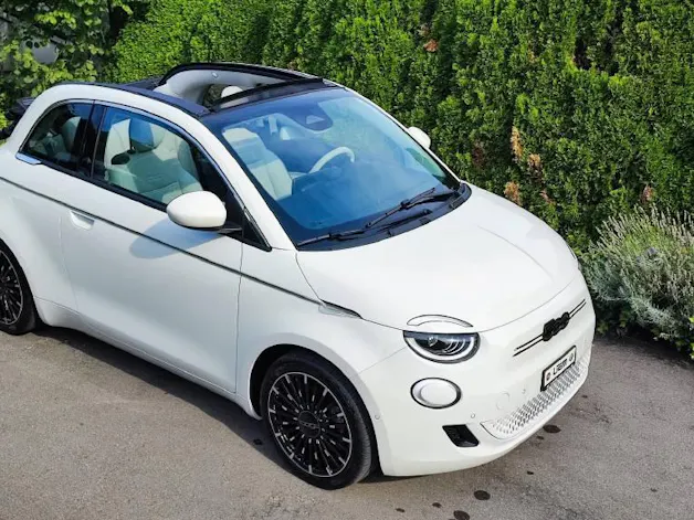 FIAT 500 Cabrio La Prima by Bocelli Top