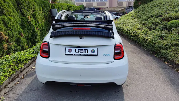 FIAT 500 Cabrio La Prima by Bocelli Top