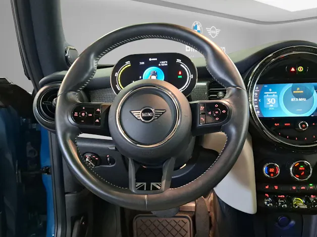 MINI F56 Cooper SE