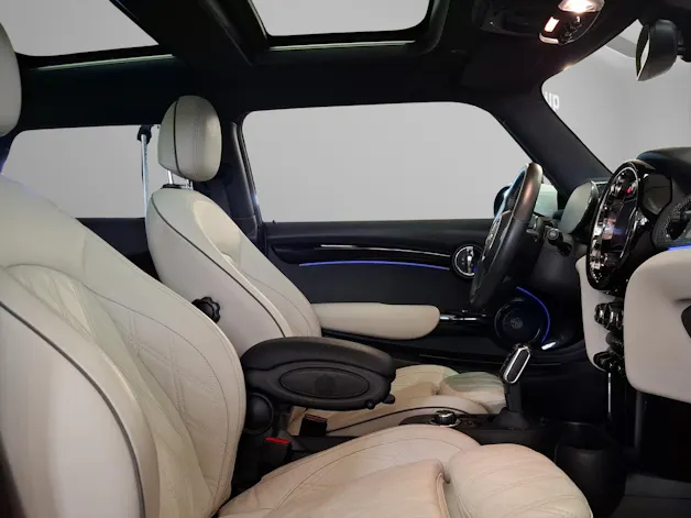 MINI F56 Cooper SE
