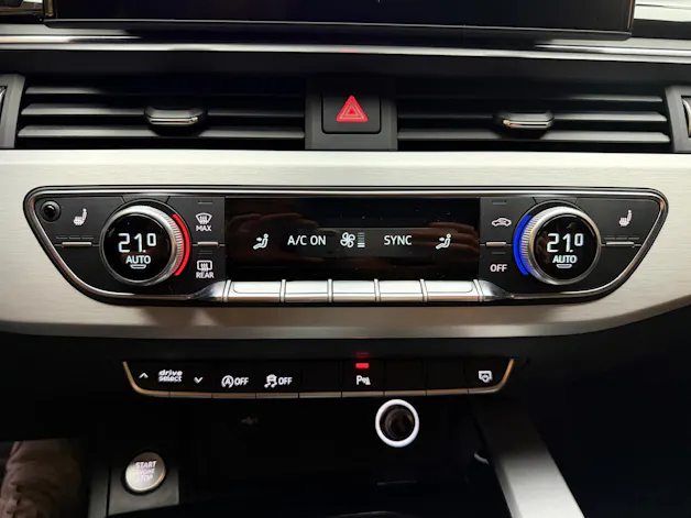 AUDI A4 Avant 2.0 35 TDI T-Tronic