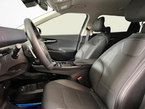 https://vehicle.imgix.net/4444509/4bc89b95-6429-4c2d-8a9c-ff5827cfe6d5.jpg