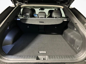 https://vehicle.imgix.net/4444513/268e8f89-5404-4fc0-a1dd-6b4c857cdd13.jpg