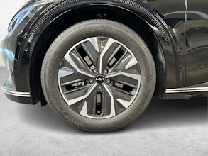 https://vehicle.imgix.net/4444513/3c1ca1b0-8318-4136-834e-4b6c7f272313.jpg