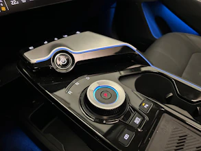 https://vehicle.imgix.net/4444513/796ade7f-3933-4996-a39d-51150267482d.jpg