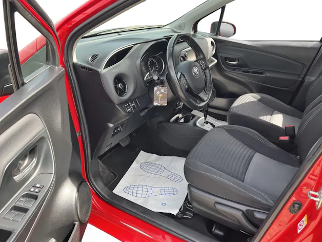 Toyota Yaris 1.5 VVT-i HSD Trend