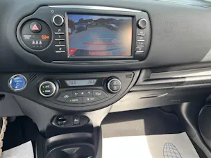 Toyota Yaris 1.5 VVT-i HSD Trend