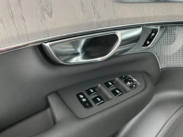 VOLVO XC90 2.0 T8 TE Ultra Bright eAWD