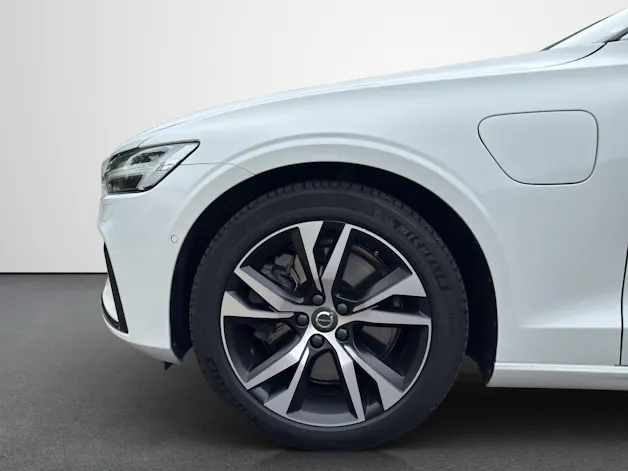 VOLVO V60 2.0 T8 TE R-Design eAWD