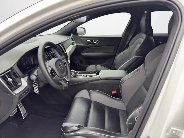 VOLVO V60 2.0 T8 TE R-Design eAWD