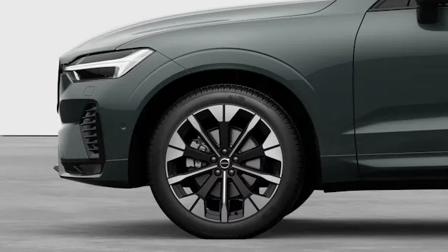 VOLVO XC60 2.0 B5 Allradantrieb Benzin Ultra Dark