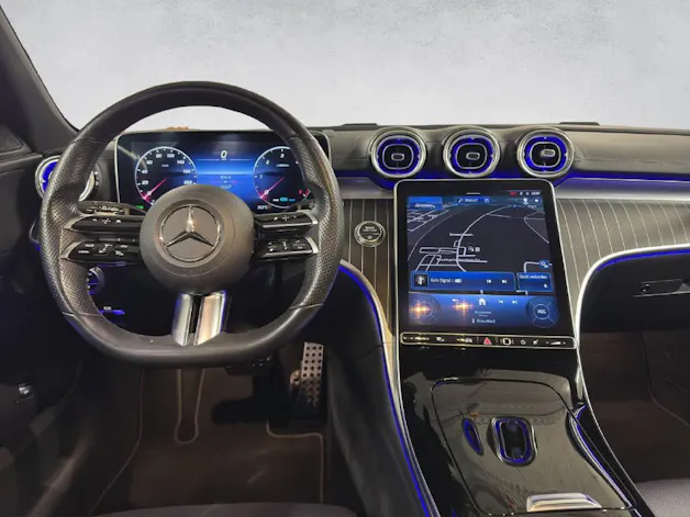MERCEDES-BENZ C 220 d  AMG Line 4Matic Swiss Star T-Modell