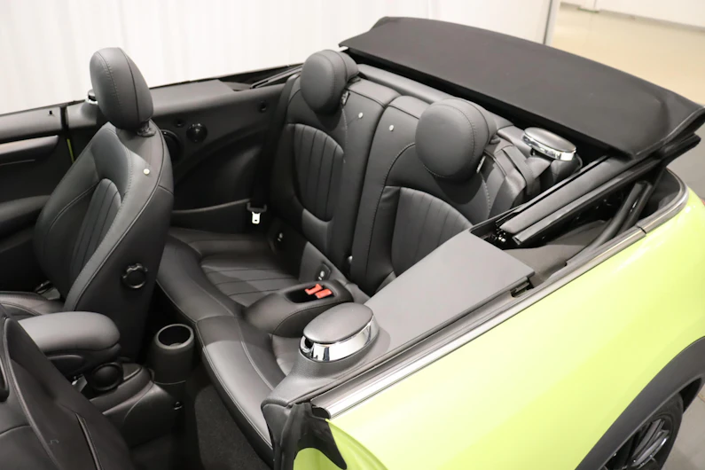 image du véhicule MINI CABRIO