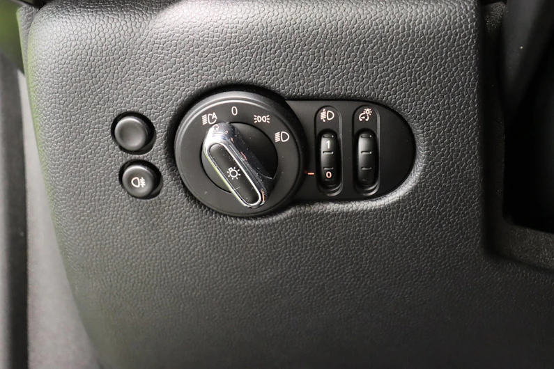 image du véhicule MINI CABRIO