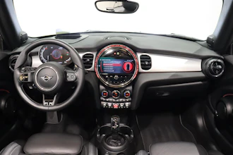 https://vehicle.imgix.net/4444655/7640aca9-e191-4363-a0b2-cba164d9c738.JPG