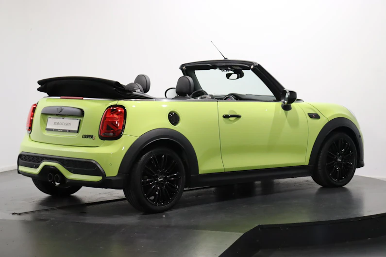 image du véhicule MINI CABRIO