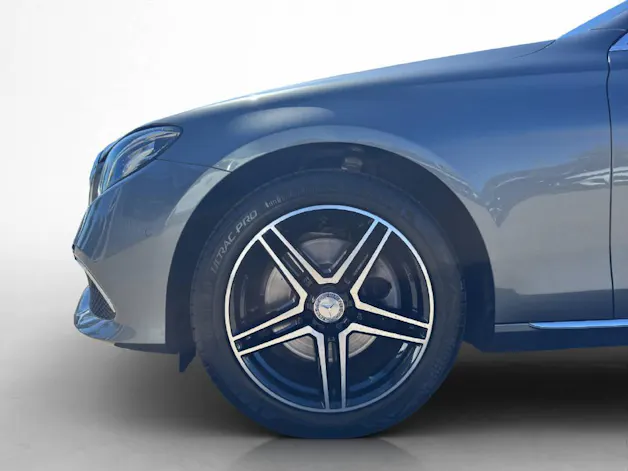 MERCEDES-BENZ E 200 Exclusive 4Matic T-Modell
