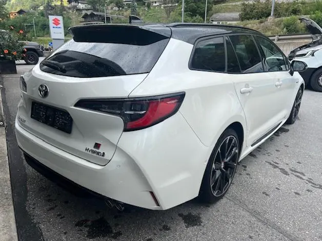 Toyota Corolla Touring Sports 2.0 HSD GR-S