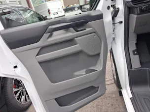 FORD Transit C Van 320 L1 2.5 Duratec 233 Trend PHEV