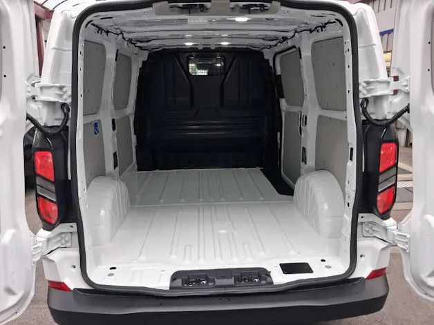 FORD Transit C Van 320 L1 2.5 Duratec 233 Trend PHEV