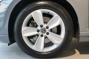 VW Passat Variant 2.0 TDI 200 Business DSG 4m