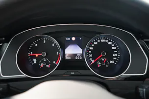 VW Passat Variant 2.0 TDI 200 Business DSG 4m