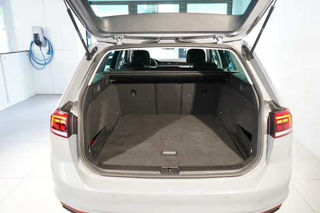 VW Passat Variant 2.0 TDI 200 Business DSG 4m