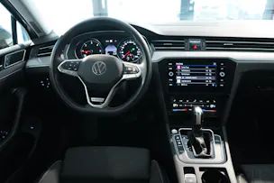 VW Passat Variant 2.0 TDI 200 Business DSG 4m