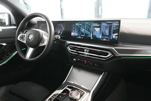 BMW 318i Touring