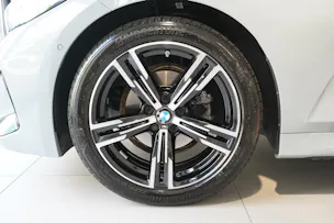 BMW 318i Touring