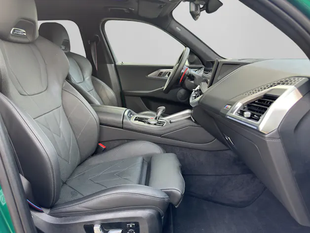 BMW XM 50e Plug-in Hybrid