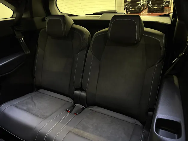 PEUGEOT 5008 1.2 Hybrid GT Exclusive