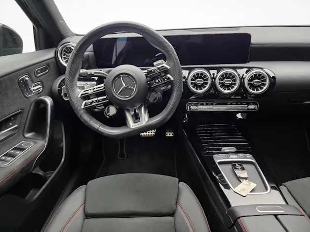 MERCEDES-BENZ A 35 AMG 4matic