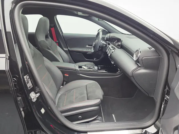 MERCEDES-BENZ A 35 AMG 4matic