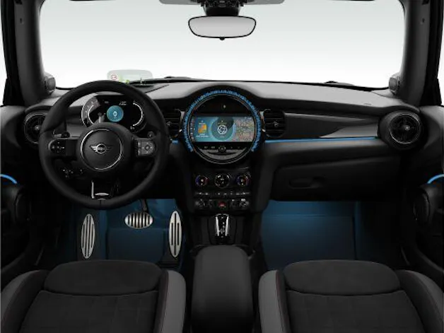 MINI Cooper S Cabrio JCW Trim F57 2.0i (CH)