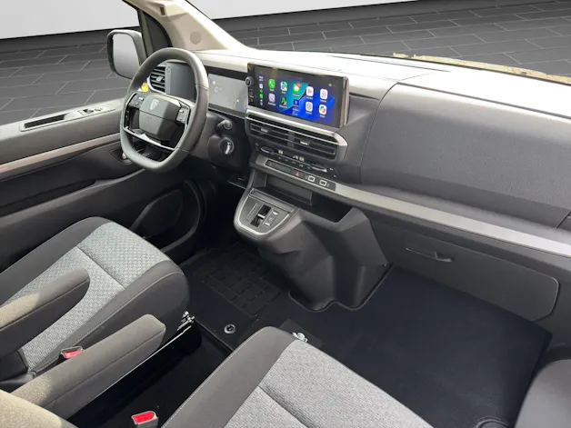 PEUGEOT Traveller Standard 2.2 BlueHDi 180  Family Edition S/S