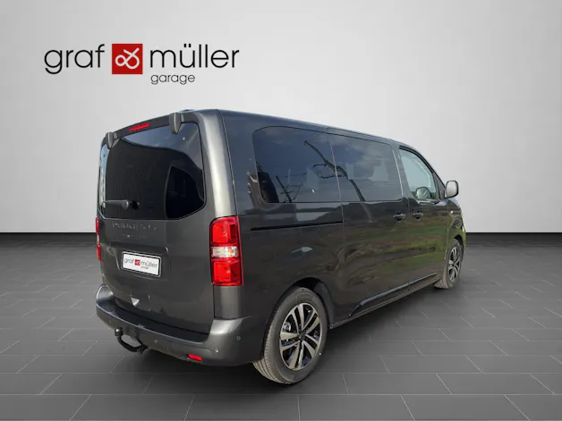 PEUGEOT Traveller Standard 2.2 BlueHDi 180 Family Edition S/S