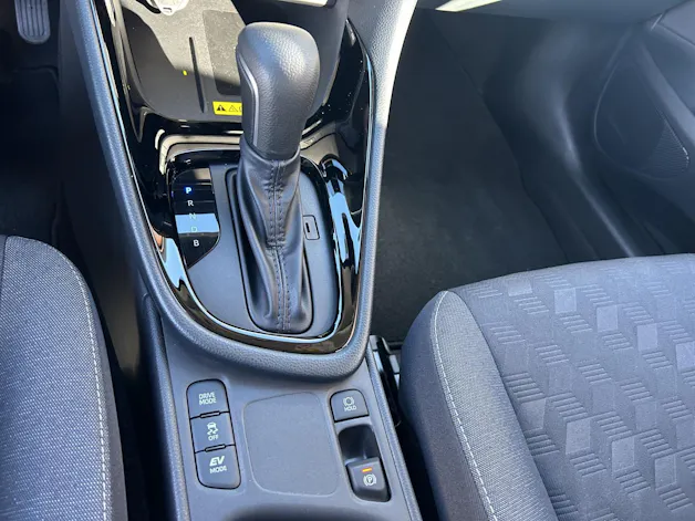 Toyota Yaris 1.5 VVT-i HSD Trend