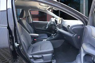 Toyota Yaris 1.5 VVT-i HSD Trend Plus
