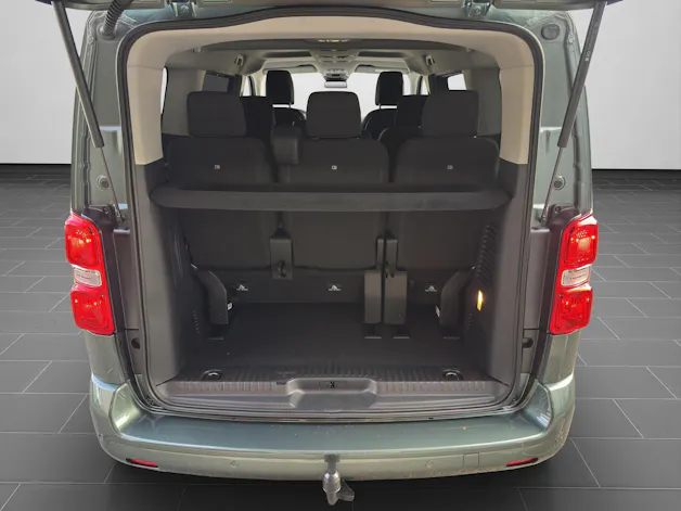 PEUGEOT Traveller Standard 2.2 BlueHDi 180 Family Edition S/S
