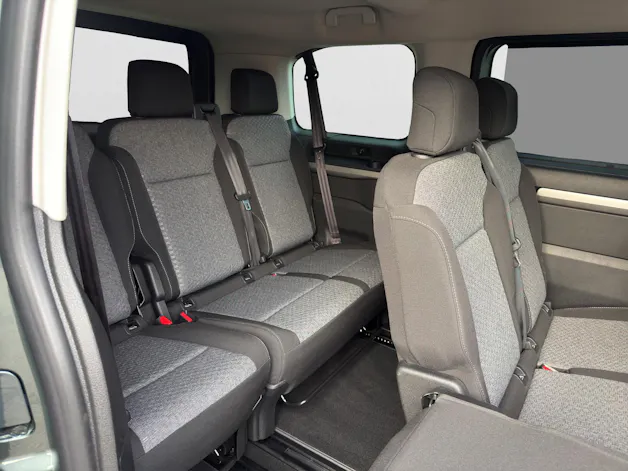 PEUGEOT Traveller Standard 2.2 BlueHDi 180 Family Edition S/S