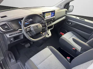 PEUGEOT Traveller Standard 2.2 BlueHDi 180  Family Edition S/S