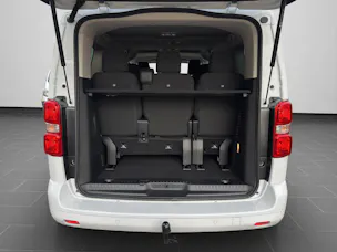 PEUGEOT Traveller Standard 2.2 BlueHDi 180  Family Edition S/S