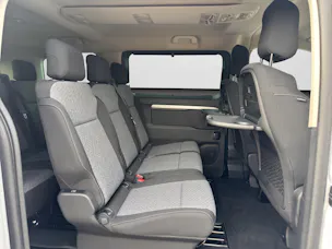 PEUGEOT Traveller Standard 2.2 BlueHDi 180  Family Edition S/S