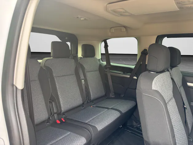 PEUGEOT Traveller Standard 2.2 BlueHDi 180 Family Edition S/S